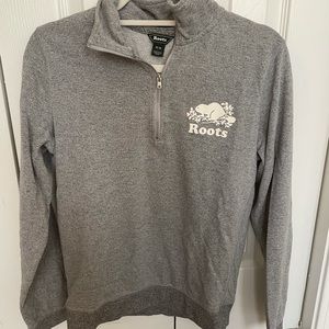 Roots half zip